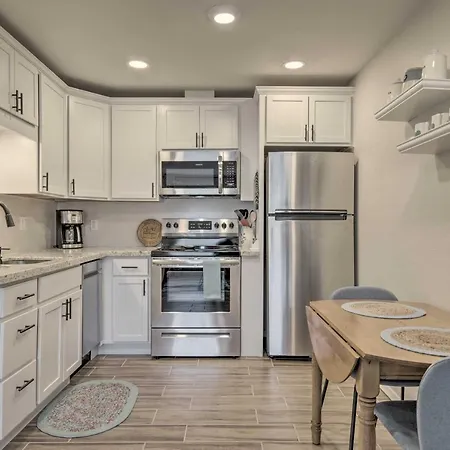 Scottsdale Apartment With Patio About 1 Mi To Old Town!